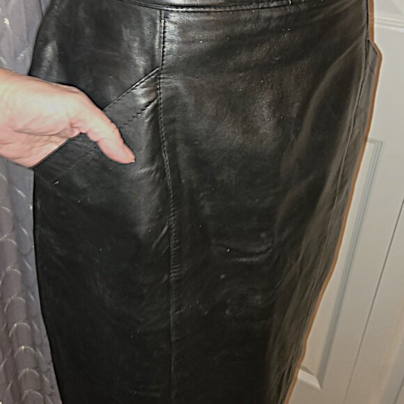 The Olde Hide House Black Leather Skirt - Size 14 - Picture 2 of 10